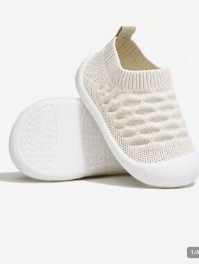Apricot Kids Mesh Slip-On Shoes Size 6.5